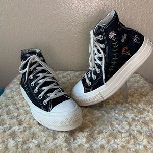 CONVERSE Chuck Taylor Allstar Lift Platform Enchanted Garden Sneakers Size 6